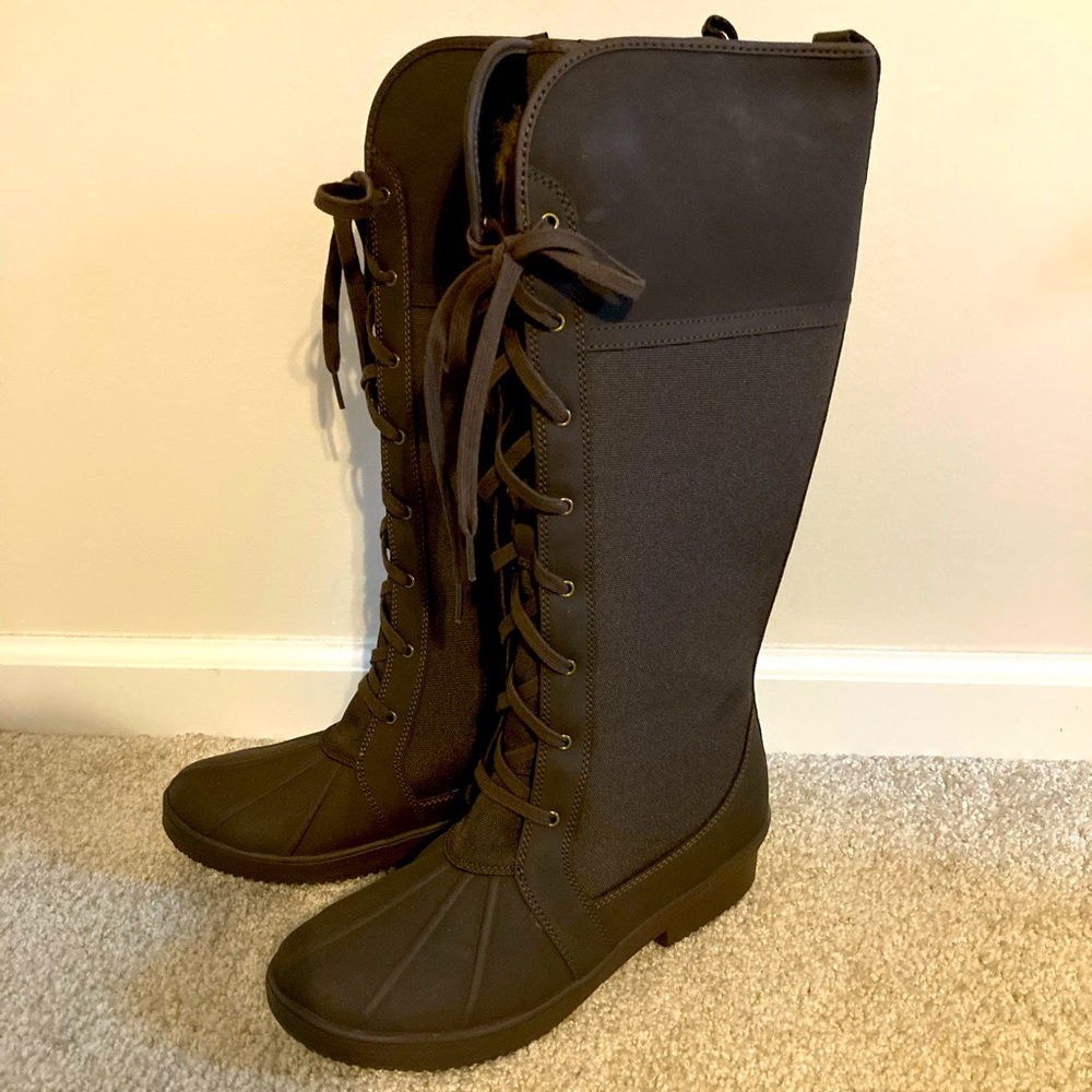 NEW IN BOX Clarks waterproof fur and rubber duck boots